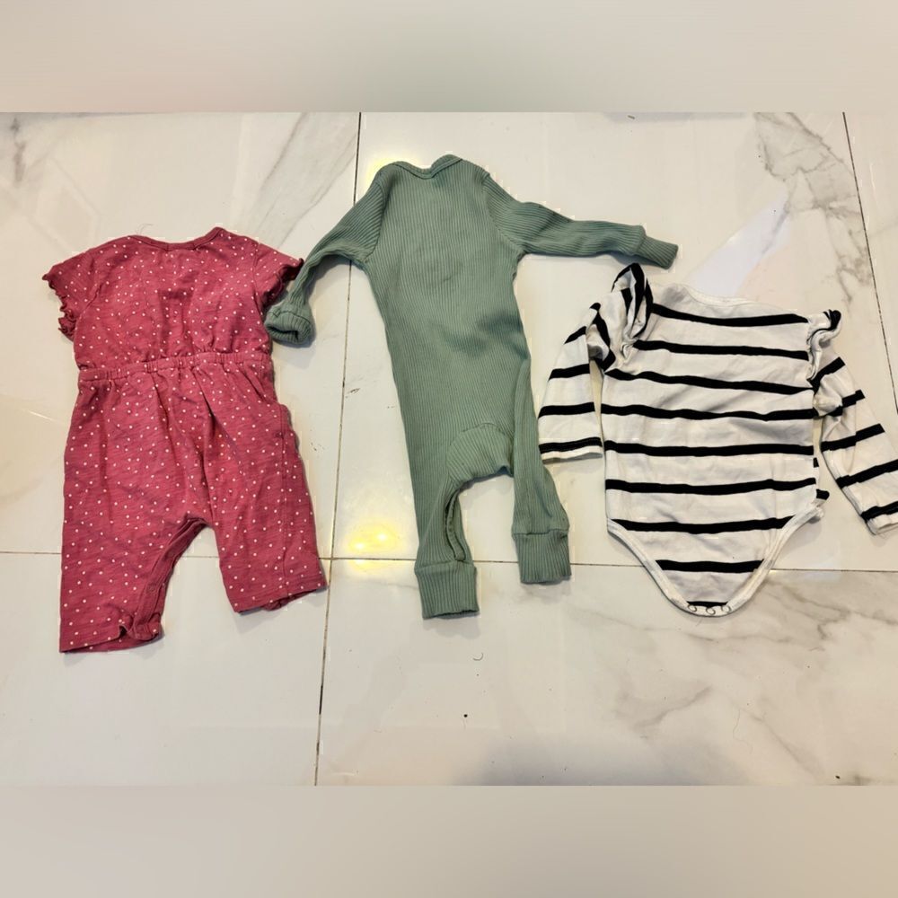 3-6 month bundle - Picture 3 of 7